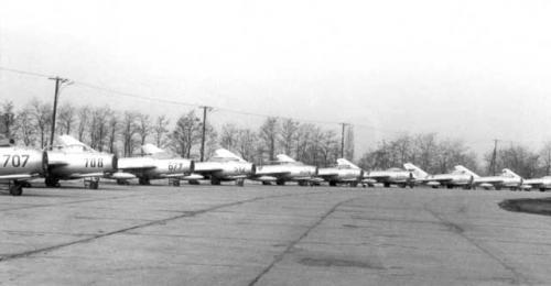 MiG-15-ös század a starton - forrás: Repülőmúzeum Szolnok