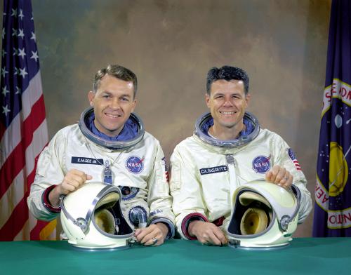  A T-38-assal katasztrófát szenvedett E. See és Ch. Basset, a Gemini 9 űrhajósai