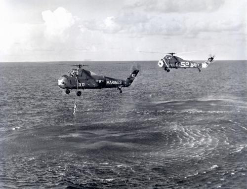 A kirendelt 52-es oldalszámú helikopter tartalékként figyelte a mentést