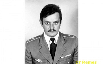 Magyari Béla nyugállományú mérnök ezredes, űrhajós
